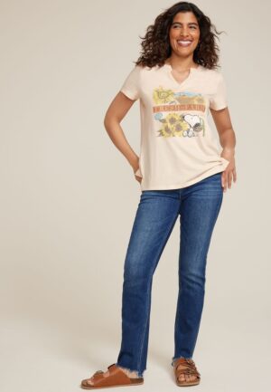 Peanuts Snoopy Sunflower Classic Fit Graphic Tee