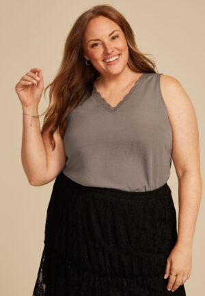 Plus Size Lace Trim V Neck Tank Top