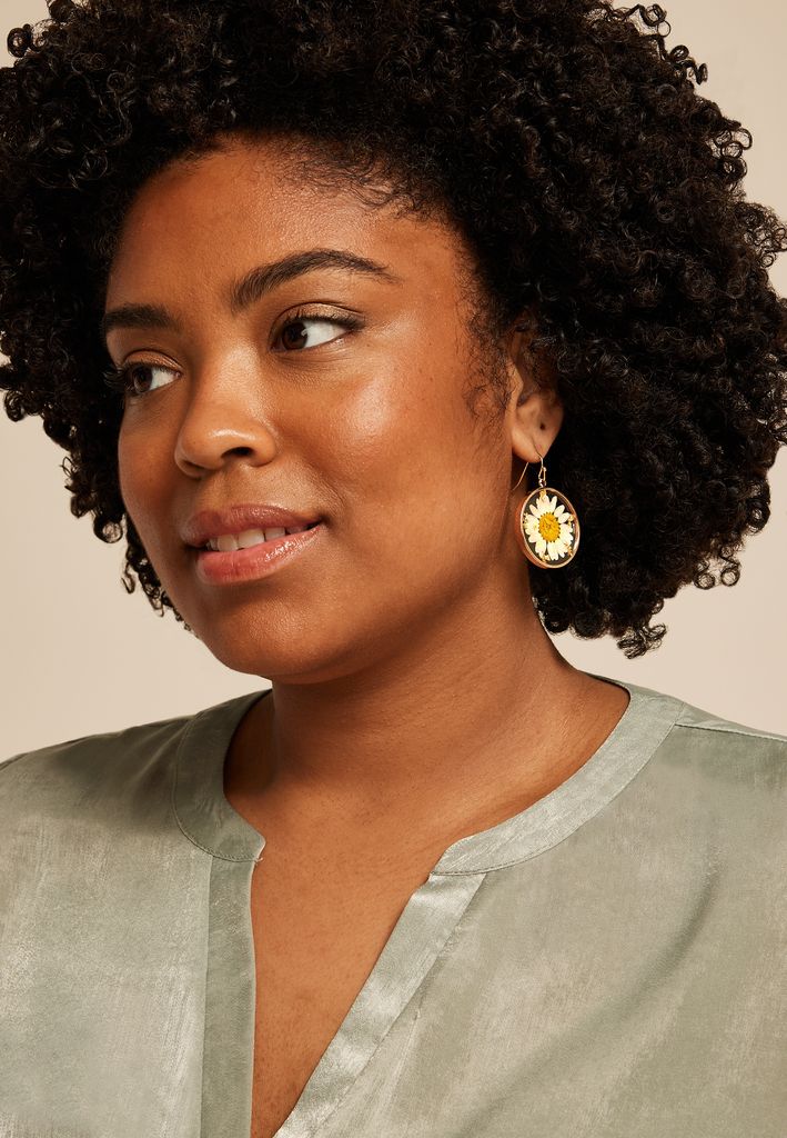 Pressed Daisy Drop Earrings - Image 2
