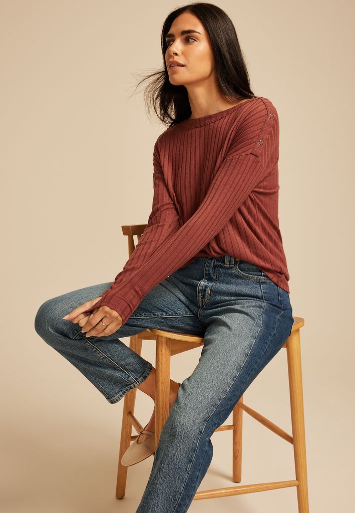 Ribbed Knit Snap Shoulder Top - Image 3