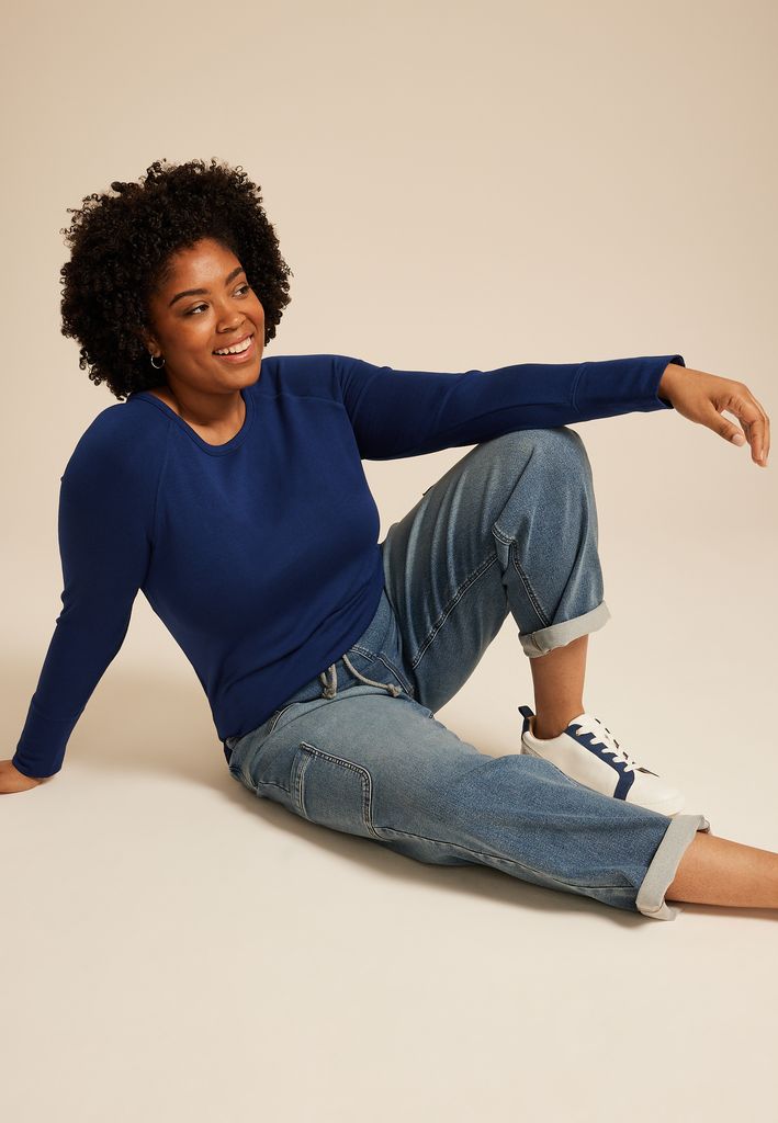 Plus Size Soft Essential Crew Neck Snap Cuff Top - Image 3