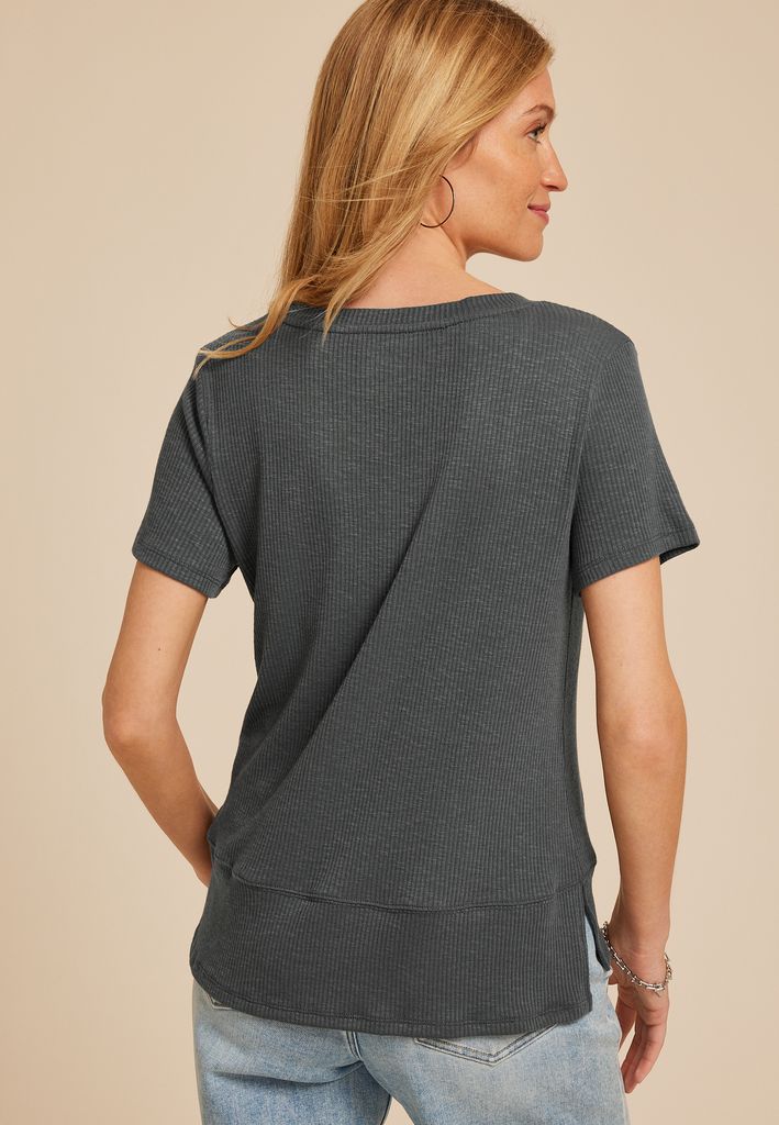 24/7 V Neck Step Hem Tee - Image 2